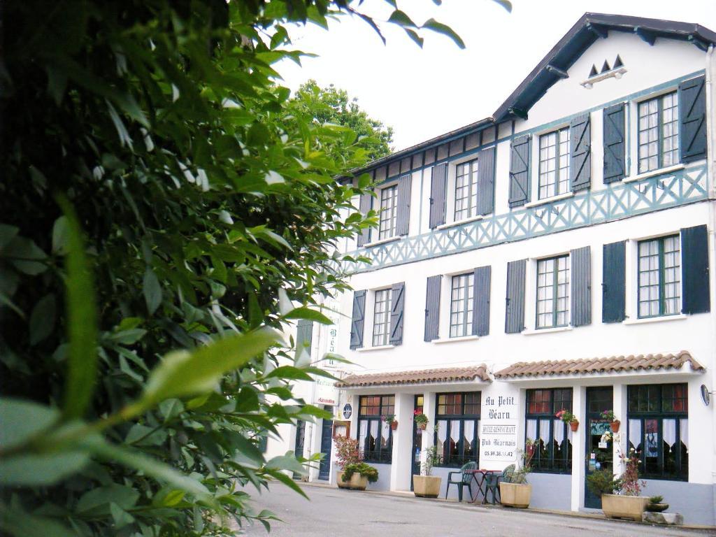 Hotel Au Petit Béarn Salies-de-Béarn Extérieur photo